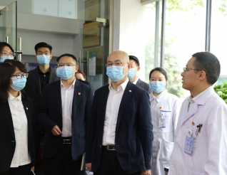 通用技术环球医疗副总经理杨斌辉一行莅临五冶医院调研指导